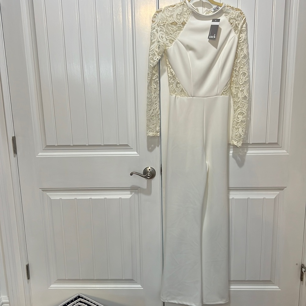 NWT women’s pantsuit size 4